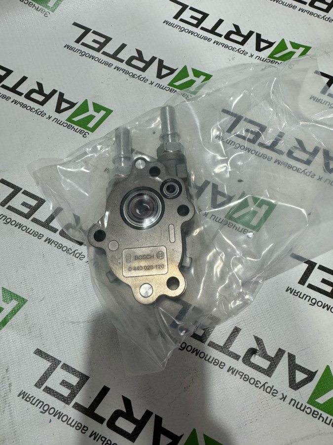 0440020120 ТННД (Топливный насос низкого давления) на ТНВД 0445020110